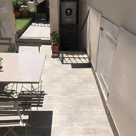 Jolie Appartement Nice Proche Mer Et Aeroport Une Chambre Plus Salon Avec Cuisine Luaran gambar